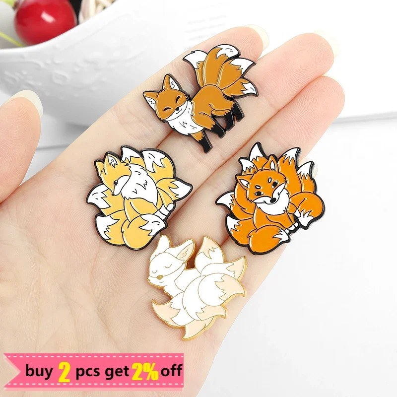 Cartoon Little Fox Enamel Pins Custom Mini Animal Brooch for Kids Friends Bag Lapel Pin Badges Jewelry New Year\'s Gift Wholesale