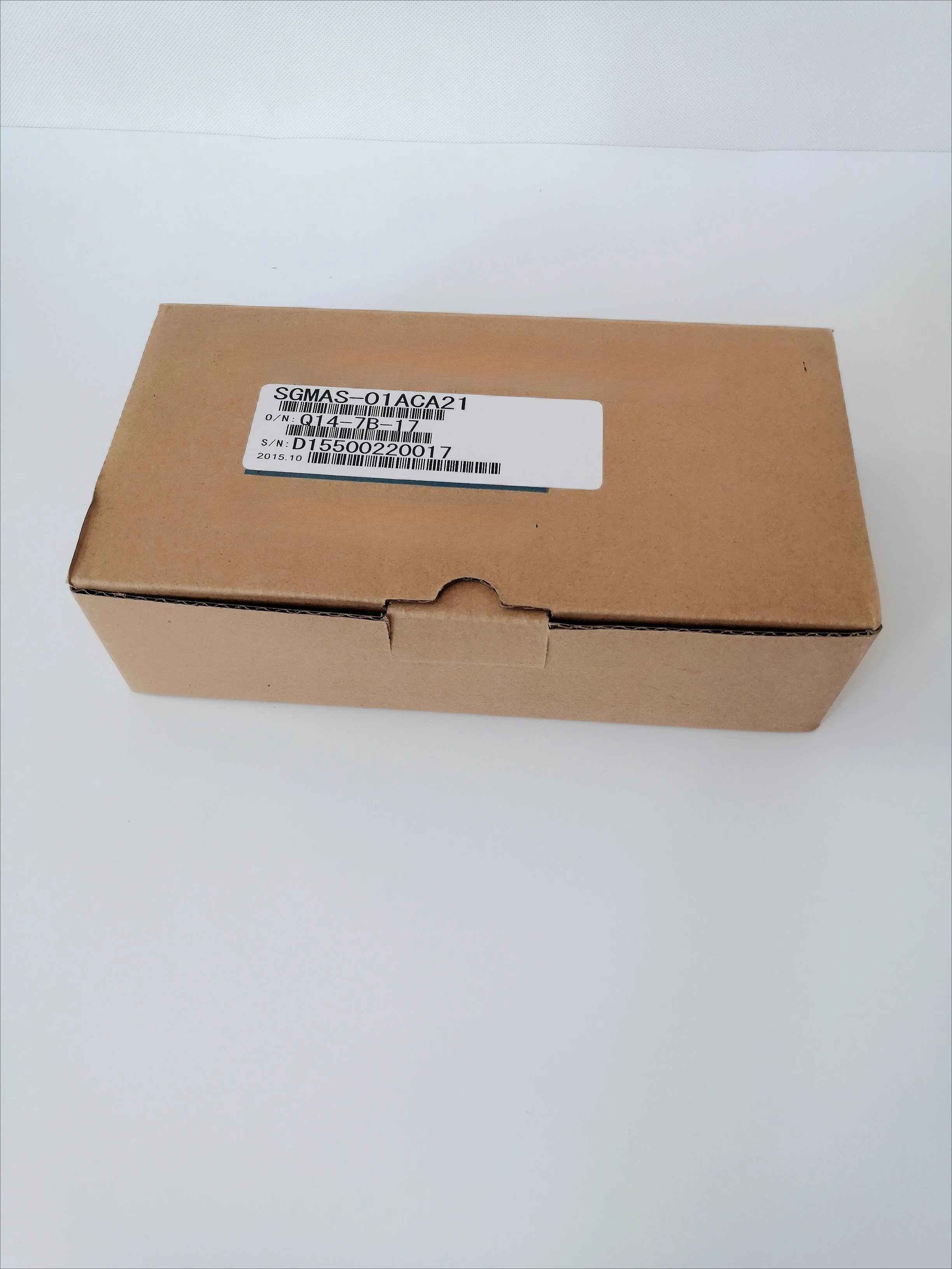 

SGMAS-A5ACA21 servo motor, brand new original quality assurance 1 year