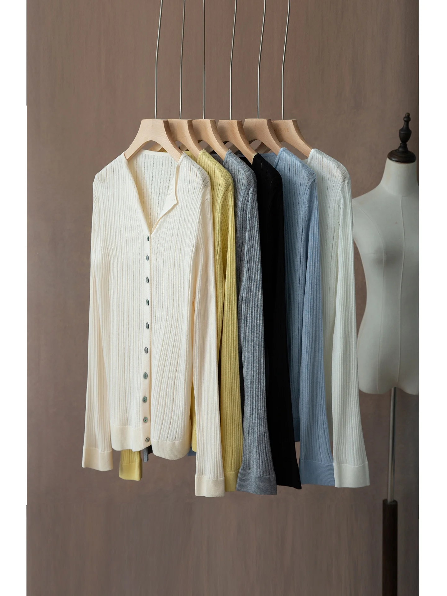 

High Density 48-Needle 16-Ply Women's Knitted Open Cardigan V-Neck Hollow out Wool Blend Silk Long Sleeve Spring Fashion Top