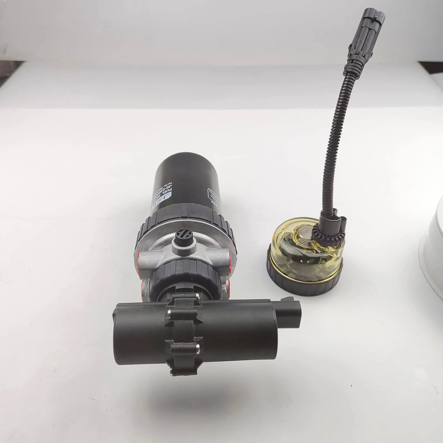 12V Fuel Pump&Fuel Filter Assy RE569926 Compatible with John Deere Tractors 6320 6420 7630 7730 7815 7830 9550 9560 1570 1450 CW