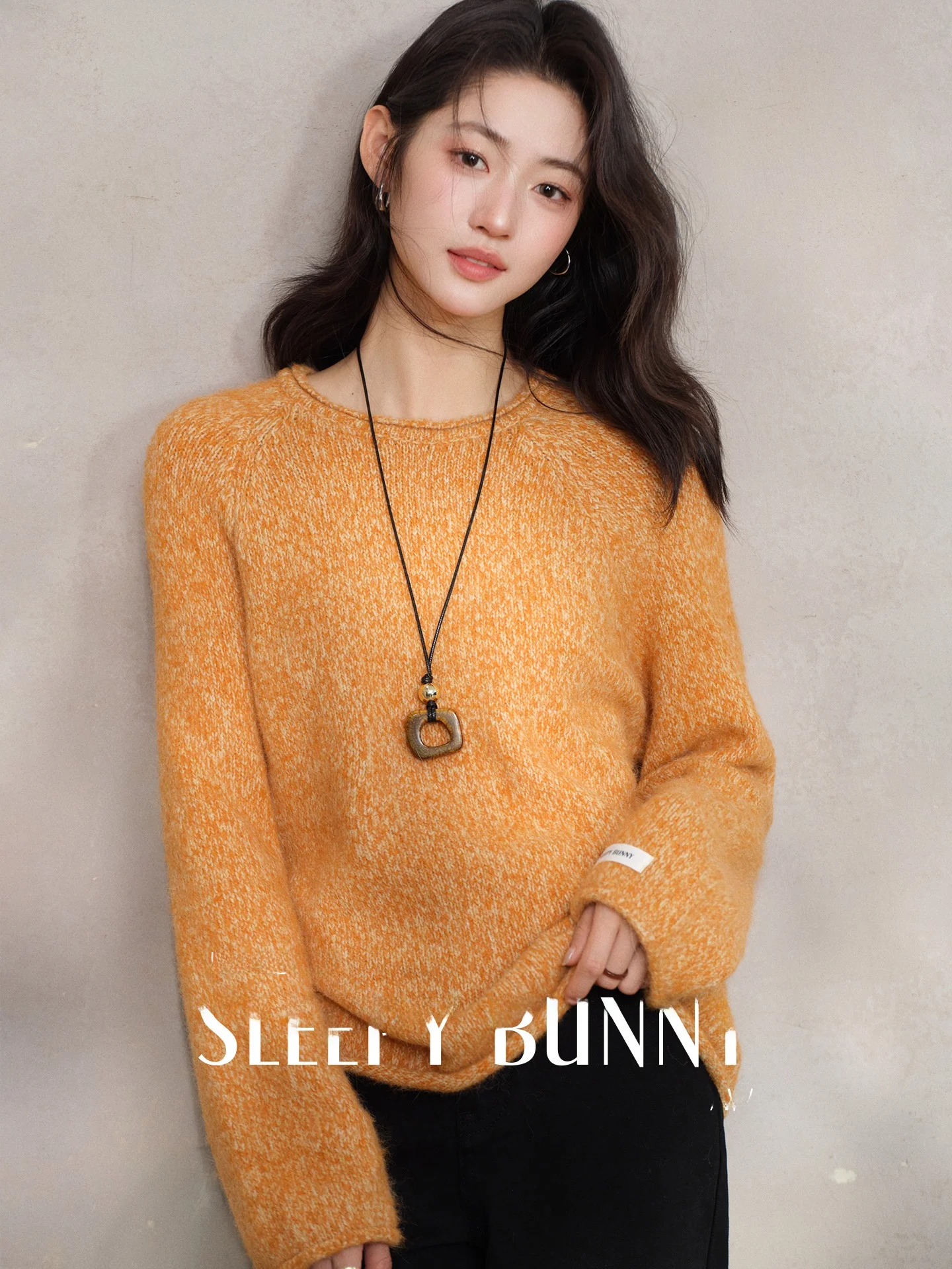 

Spybunny Women's White Pumpkin Color Cuffed round Neck Pullover Shoulder Insertion Long Sleeve Sweater Lazy Feel Top for Autumn