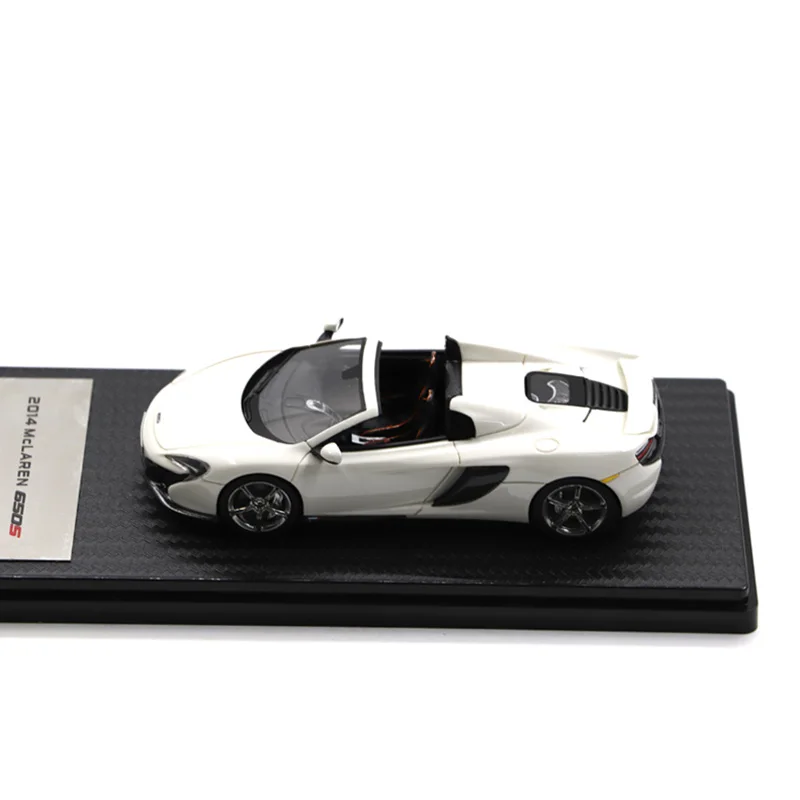 

Resin 1:43 Scale 2014 650S Convertible Supercar Car Model White For Adult Classic Collection Gift Display Souvenir Ornament