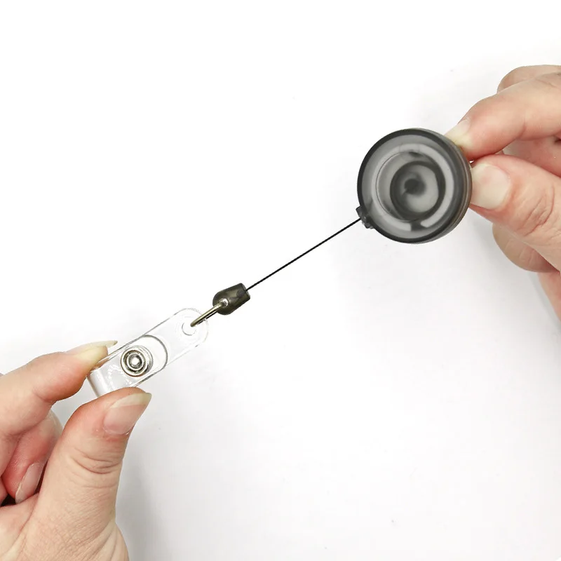 حافظة بطاقات عمل شفافة مع بكرة شارة سحب ملونة قابلة للسحب وحامل اسم بلاستيكي ومشابك غطاء بطاقة الموظف