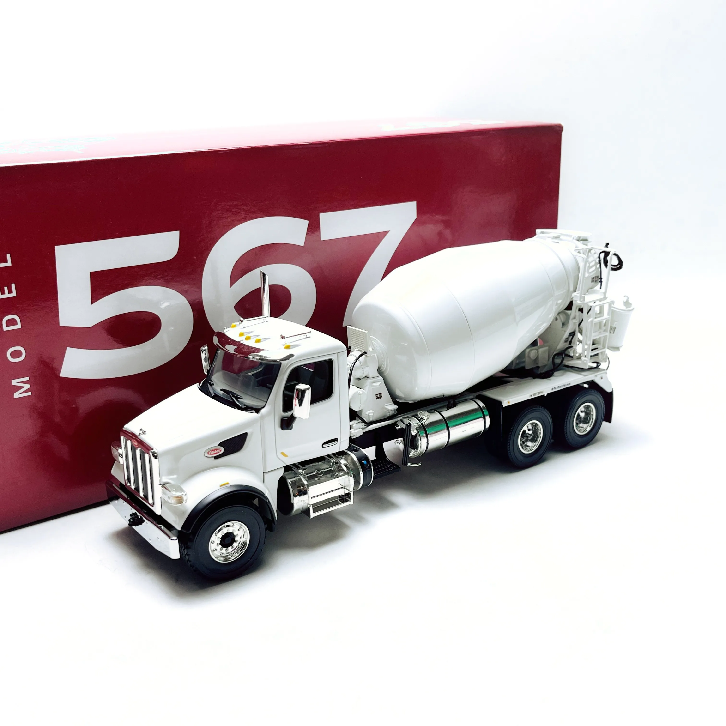 

Модель бетономешалки First Gear 1/34, масштаб 1:34, из литого металла