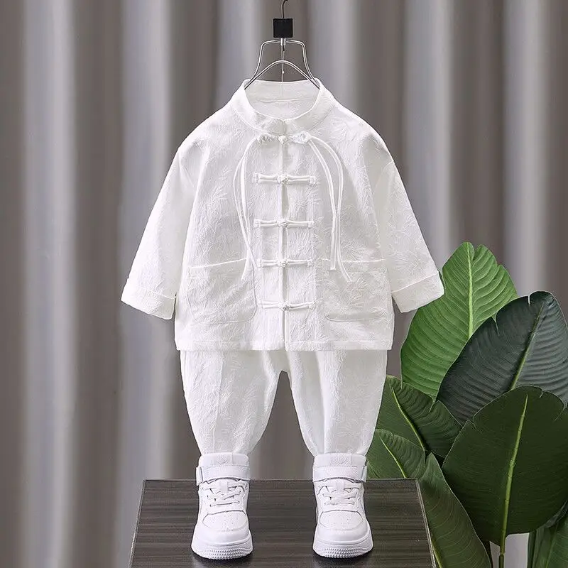 

Комплект для мальчиков, весна-осень 2024, новый стиль, однотонное детское пальто в китайском стиле, повседневный топ, брюки, комплект из двух предметов