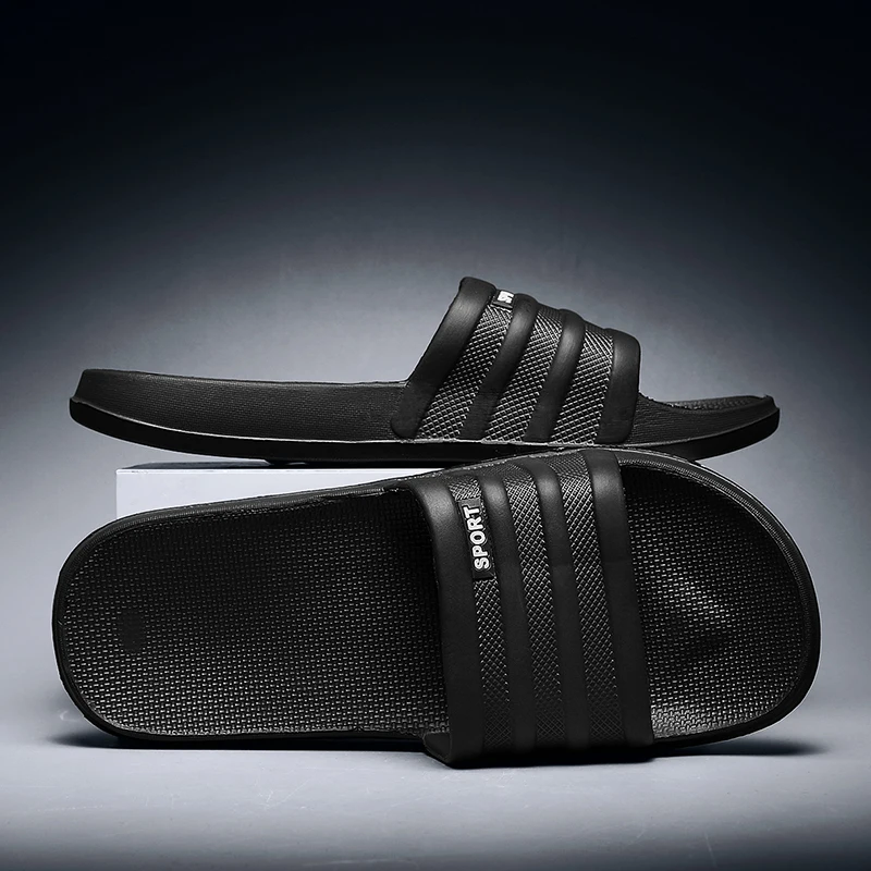 

Новые мужские шлепанцы, летние вьетнамки, модные уличные удобные повседневные сандалии, нескользящие пляжные мужские сандалии, хит продаж 2026