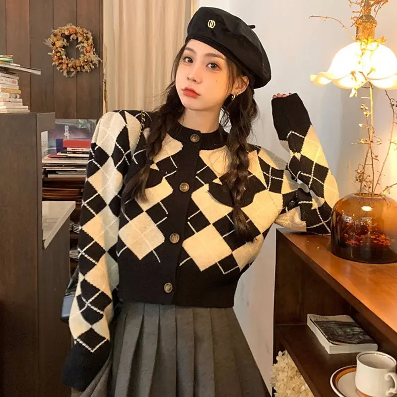 Koreański sweter w stylu vintage płaszcz damski jesienno-zimowy Plaid O-neck z długim rękawem dzianina moda na cały mecz Office Lady bluzki z