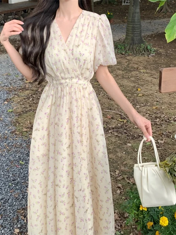 Plus Size Floral Pr…