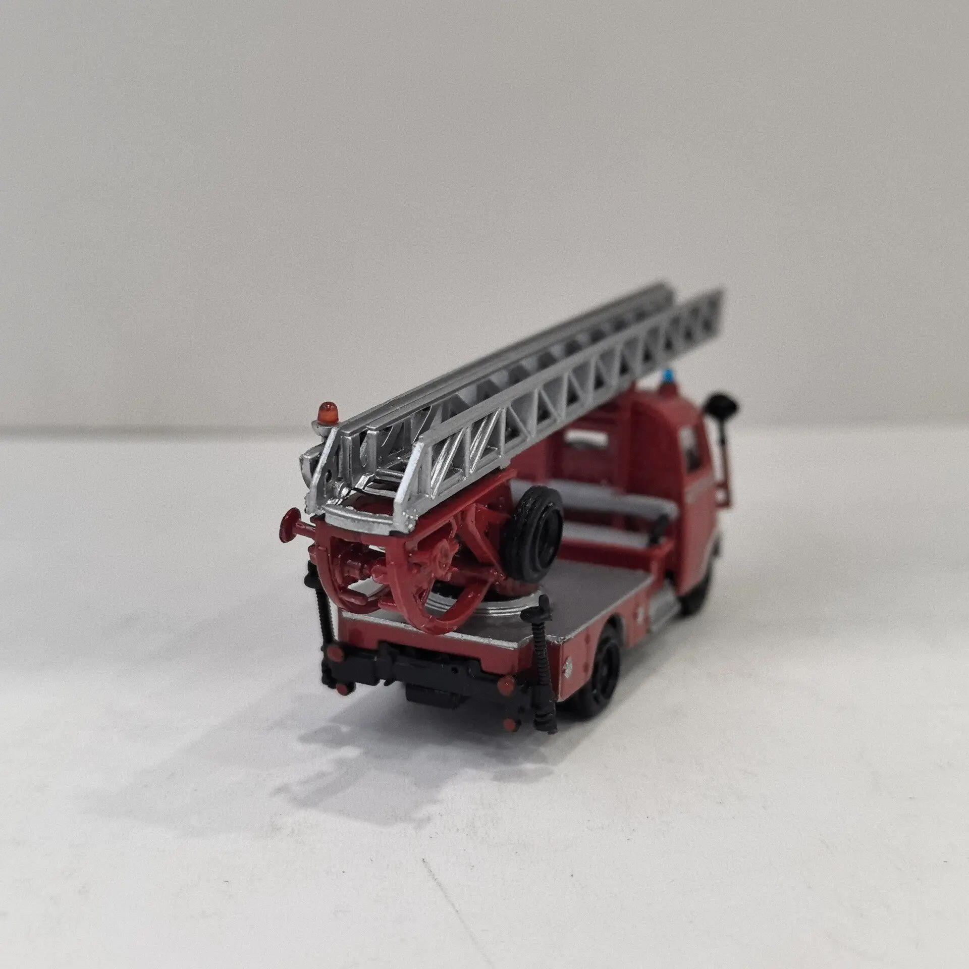 Box Old BREKINA HO 1/87 Scale BENZ MB L 319 DL 18 Fire Truck 25 Plastics Car Model view 6