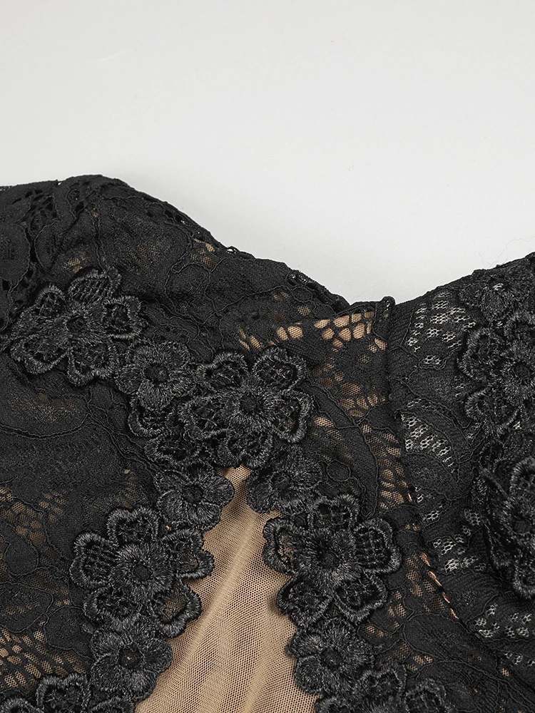 Party-Abendkleider, Maxikleid mit Spitzenakzent, hoher Ausschnitt, Ausschnitt, Tüllstoff, lange Ärmel, bodenlang, Cocktailkleid