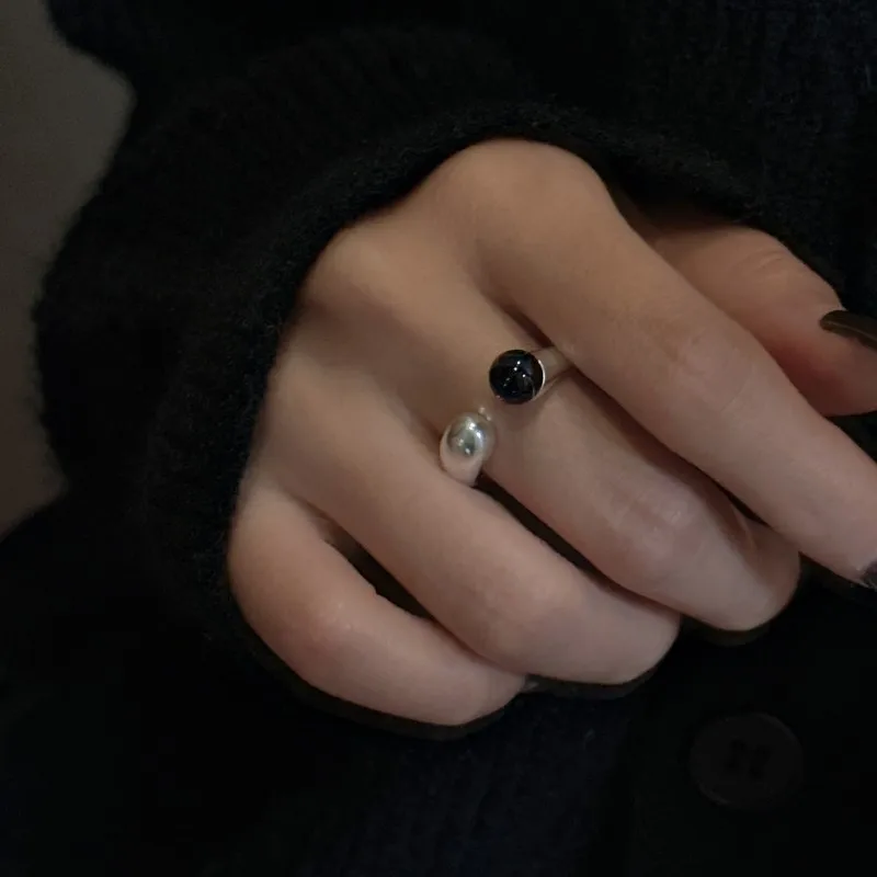 

Korean Simple Wholesale S925 Sterling Silver Frosted Black Agate Open Ring