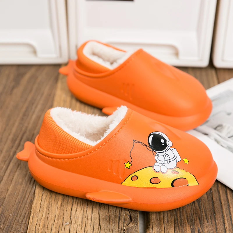Winter Plush Cartoon Spaceman Bear Children's Slippers Toddler Shoes Boys Girls Slippers Shark Non-slip Plush Home Indoor Kids