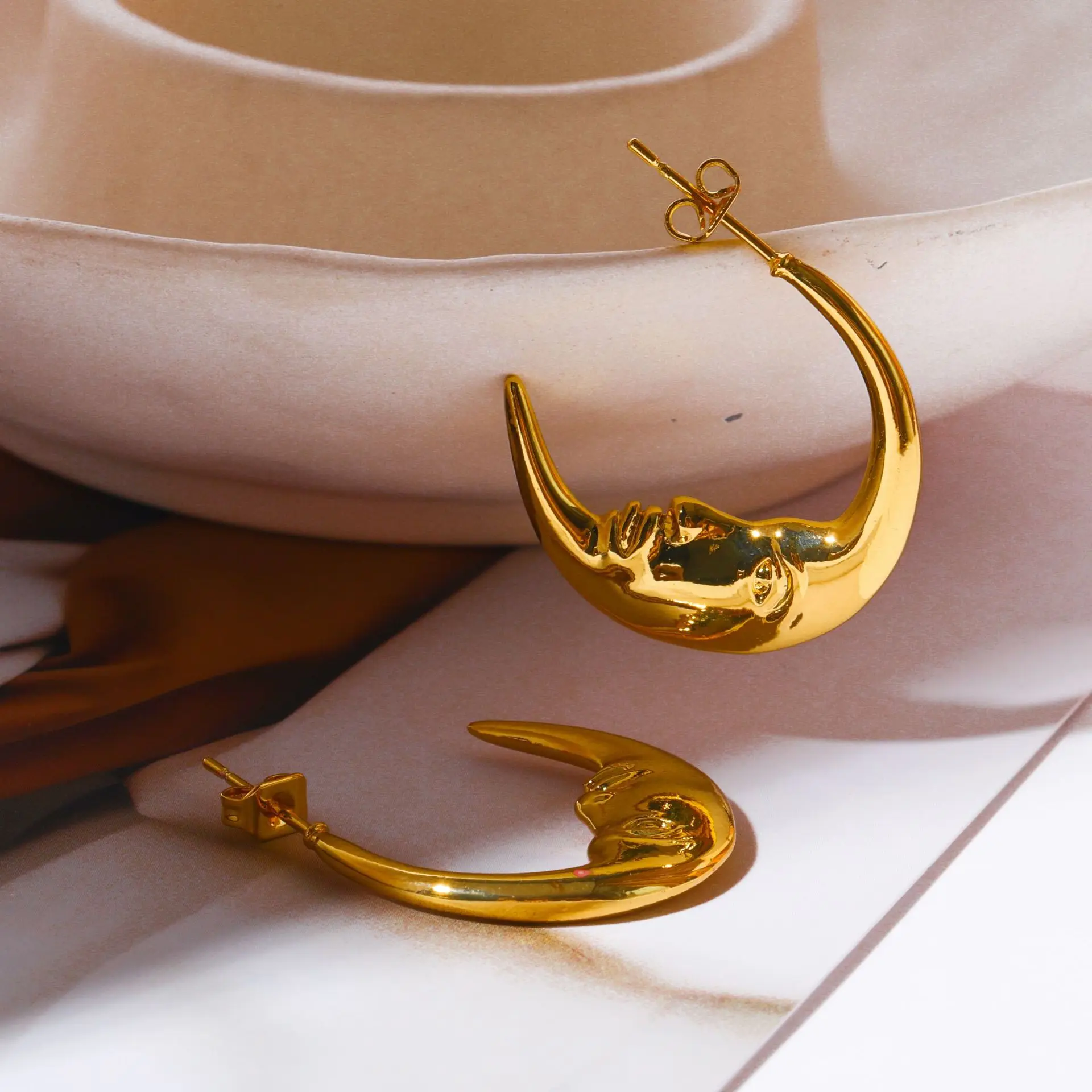 Crescent moon hoop earrings for women vintage handmade elegant earrings simple elegant new in jewelry