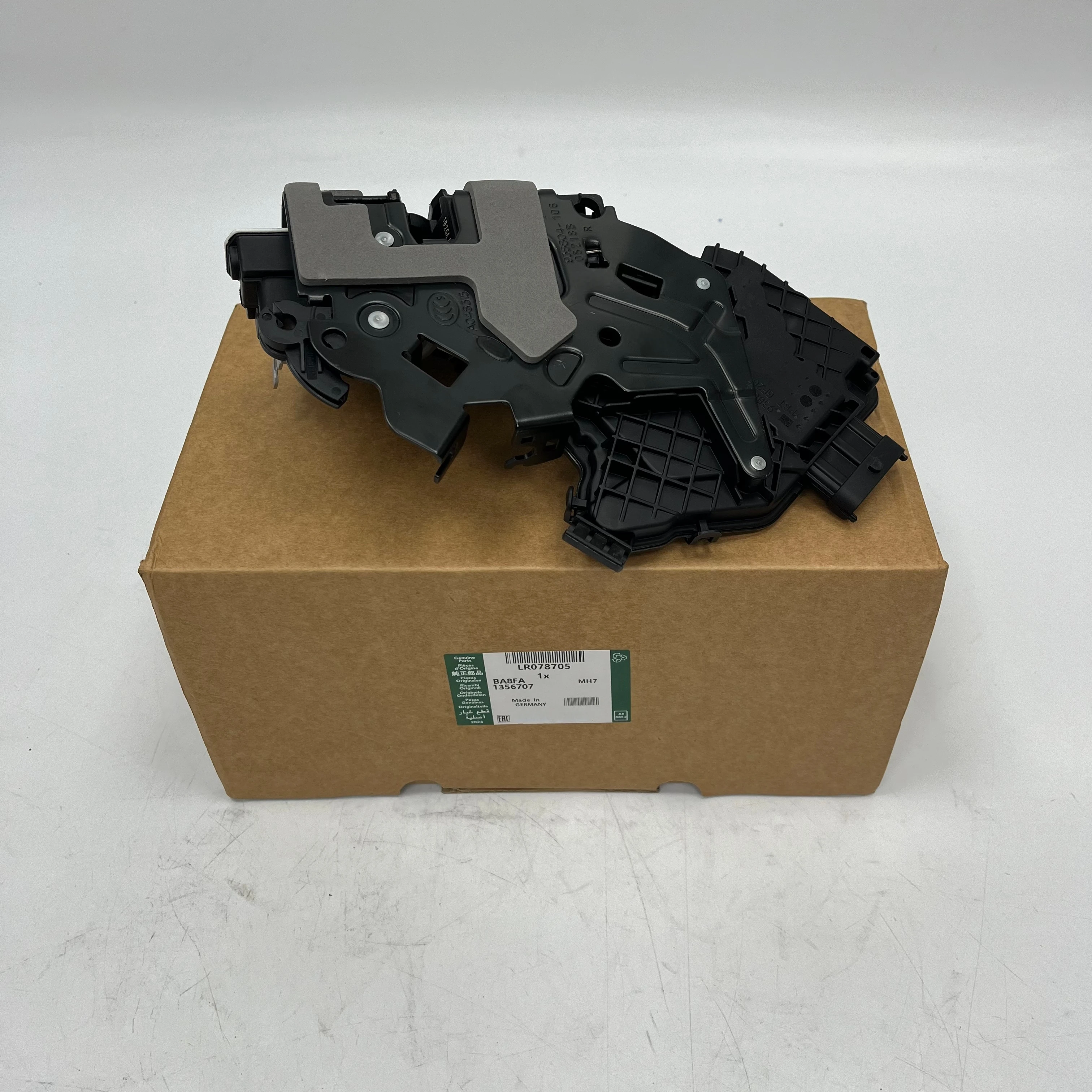 1X New Genuine Front door lock actuators LR078705 LR064800 for Land Rover Range Rover Sport Discovery Sport Jaguar XF XJ