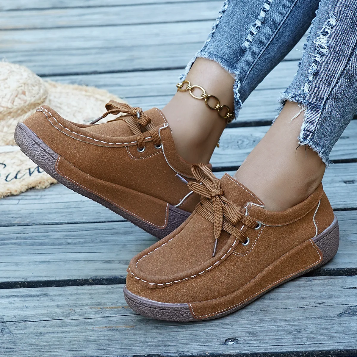 

Plus Size Fashion Thick-Soled Casual Loafers Shoes For Women New Suede Round Toe Lace-Up Slip-On Lazy Shoes