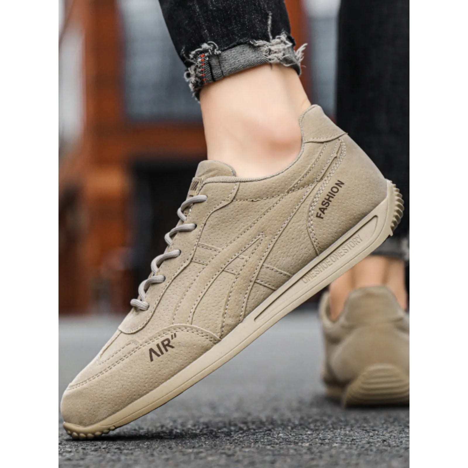 

Anti-Slip Casual Sports Shoes for Men Retro Work Labor Insurance Shoes Comfortable Breathable Leather Easy to Wear Zipper Clo...