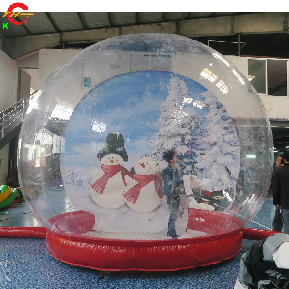 2024 Clear Giant Inflatable Christmas Snow Globe Balls Bubble House for Happy Christmas Decoration Advertising