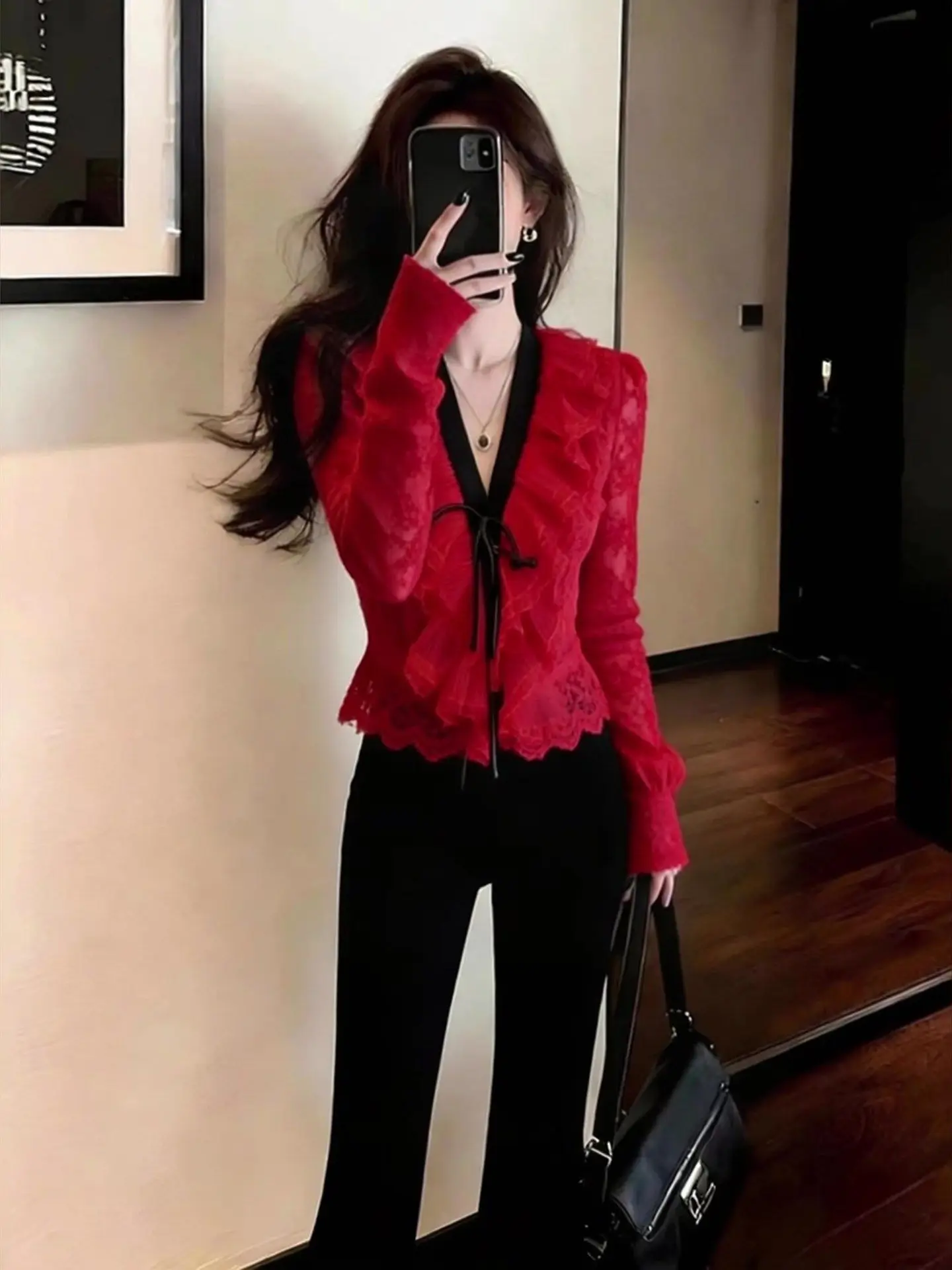

Ele Red Lace Splice Long Sve Belted Top Women's Design Sensation Commute Slimming Winter New Sle Korean Version Stra...