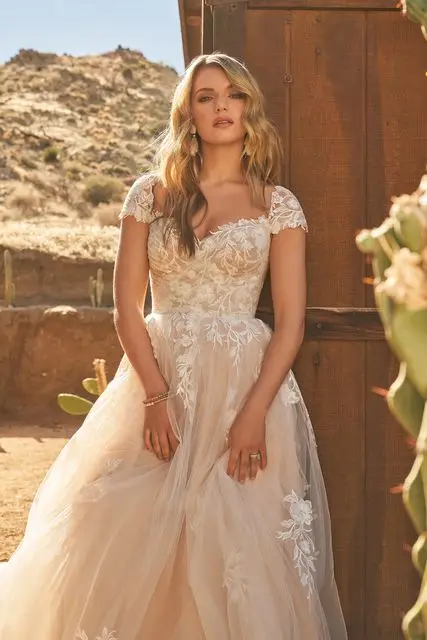 Boho Wedding Dresses A-line Cap Sleeves Tulle Appliques Bohemian Wedding Gown Bridal Dresses Vestidos De Novia