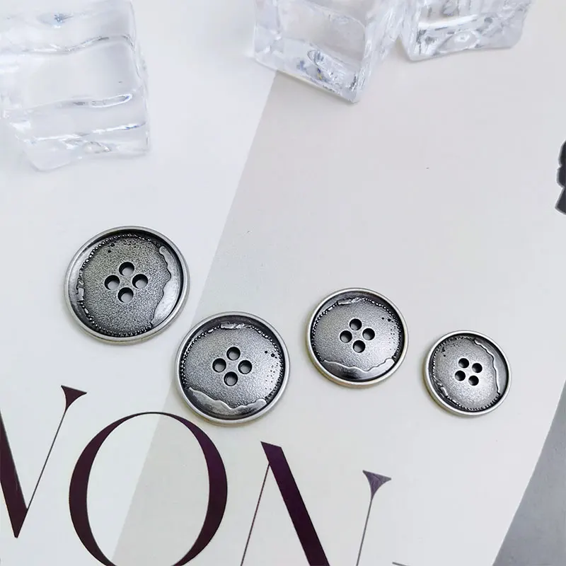 Metall 4-Loch-Knöpfe, 10 Stück, 15/18/23 mm, verschiedene Größen, Nähen, Basteln, Schaftknöpfe für Kleidung, DIY, Bekleidungszubehör, Neu – Detail 4