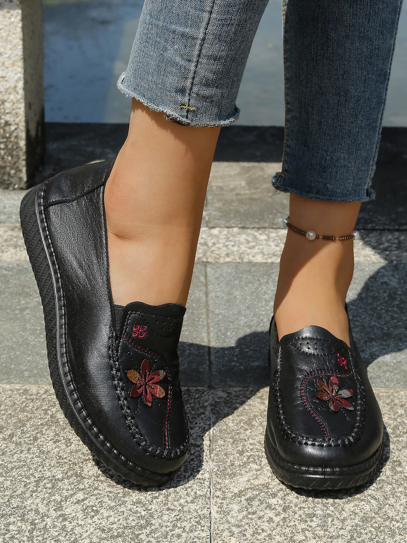 Damen-Loafer mit chinesischem Knoten, Slipper mit Blumenmuster, bequeme, rutschfeste PU-Sohle, lässige Alltagsschuhe für ältere Mütter – Detail 15