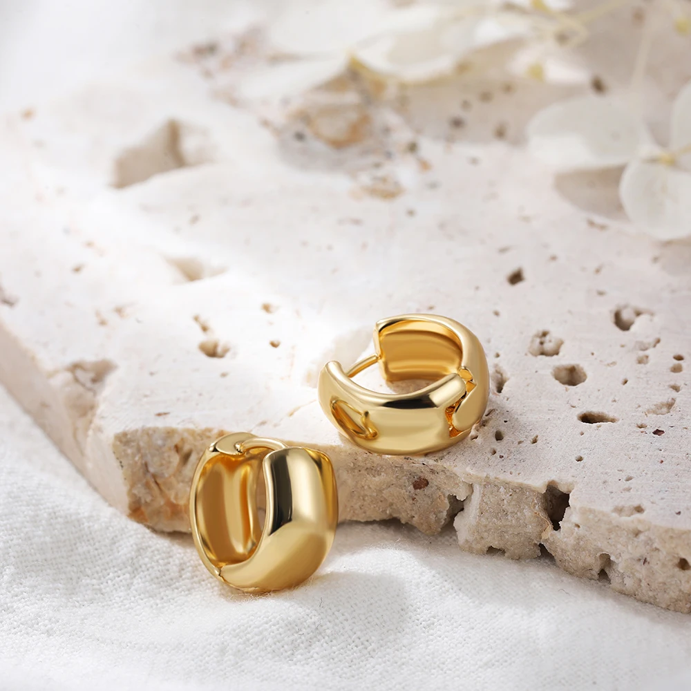 Kabwea Set di 6 orecchini a cerchio da donna, placcati in oro 14 carati, orecchini a cerchio leggeri in oro 14 carati, piercing per elica, piercing in oro, anello da donna (1