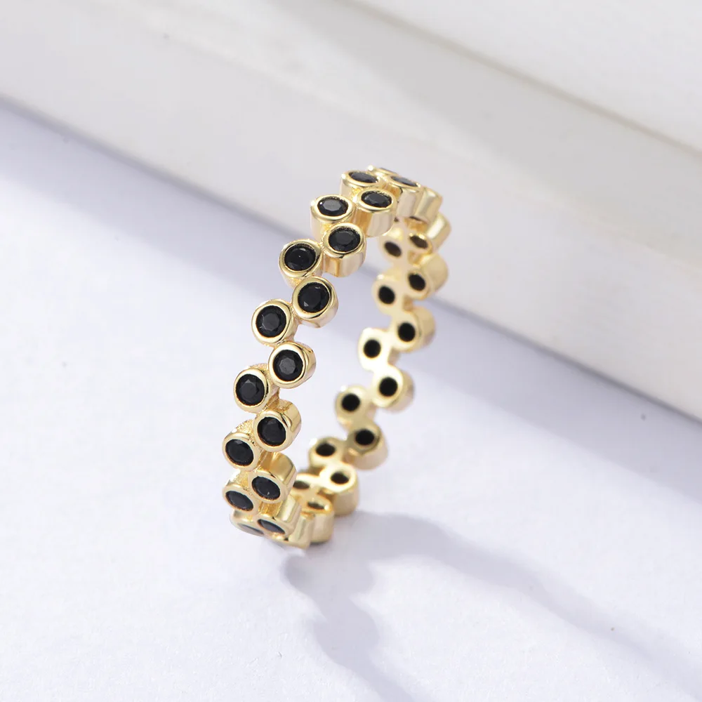 

Personality Instagram trendy hand jewelry niche cold wind design sense stacked sterling silver ring female black zircon ring