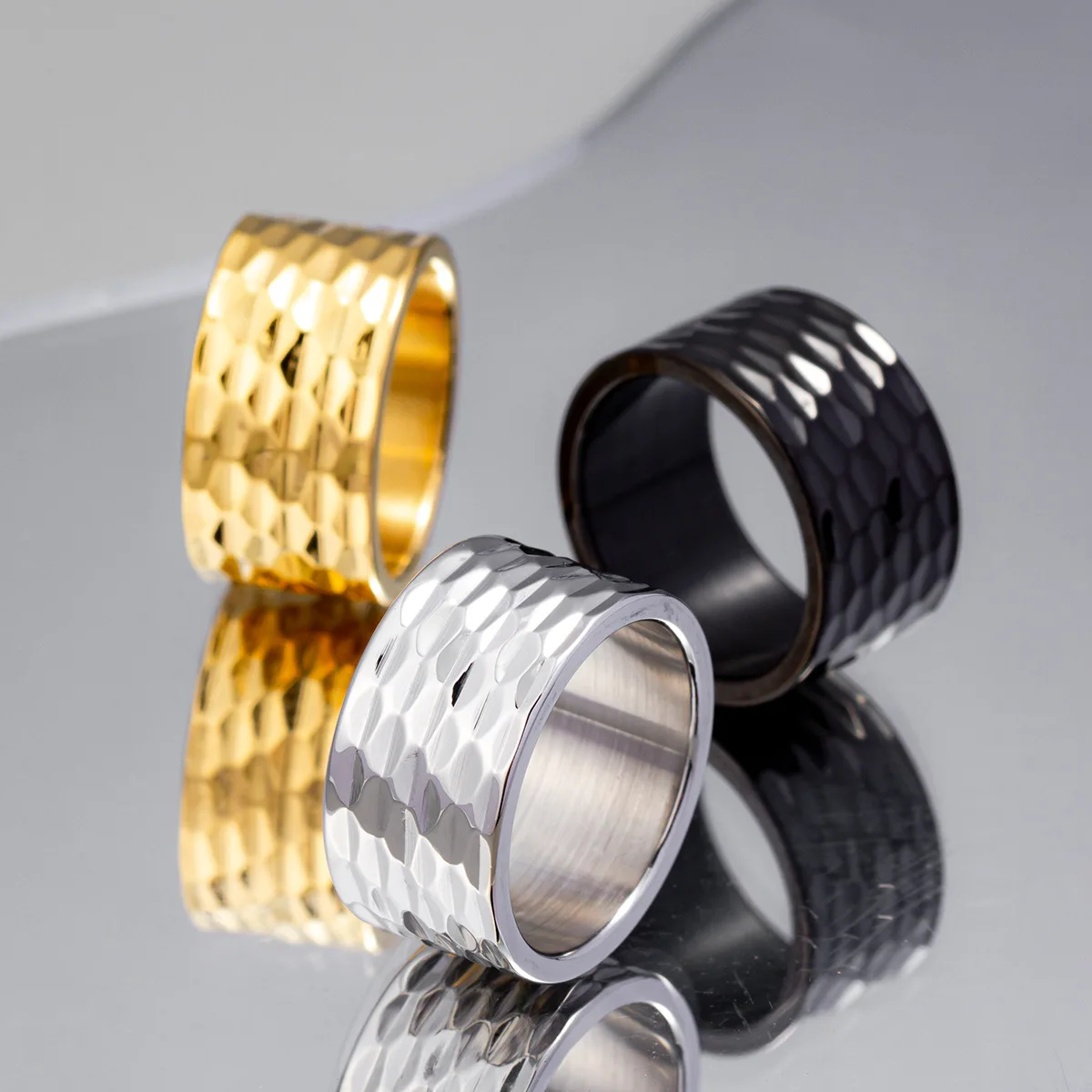 12mm Wide Fashionable Stainless Steel Fish Scale Pattern Ring with Irregular Convex Male Hammer Party Jewelry