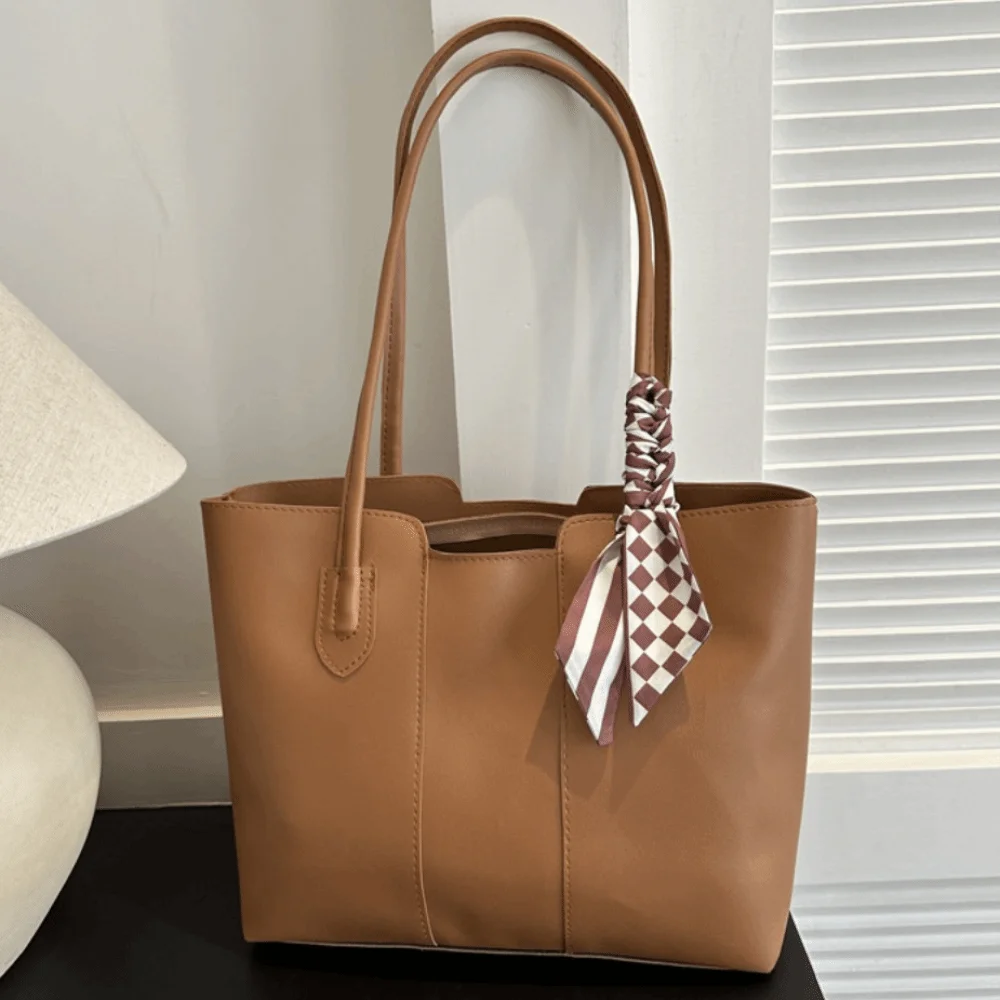 

Fashion Large Capacity PU Leather Shoulder Bag French Style Commuting Retro Underarm bag Ins Casual New Design Tote Bag Outdoor