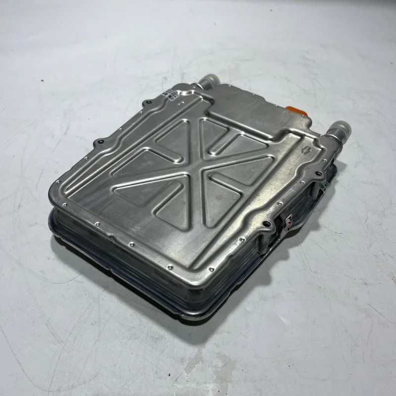 

PTC Water Heater Battery Heater for Land Rover Range Rover Sport P400 and Jaguar Discovery 4