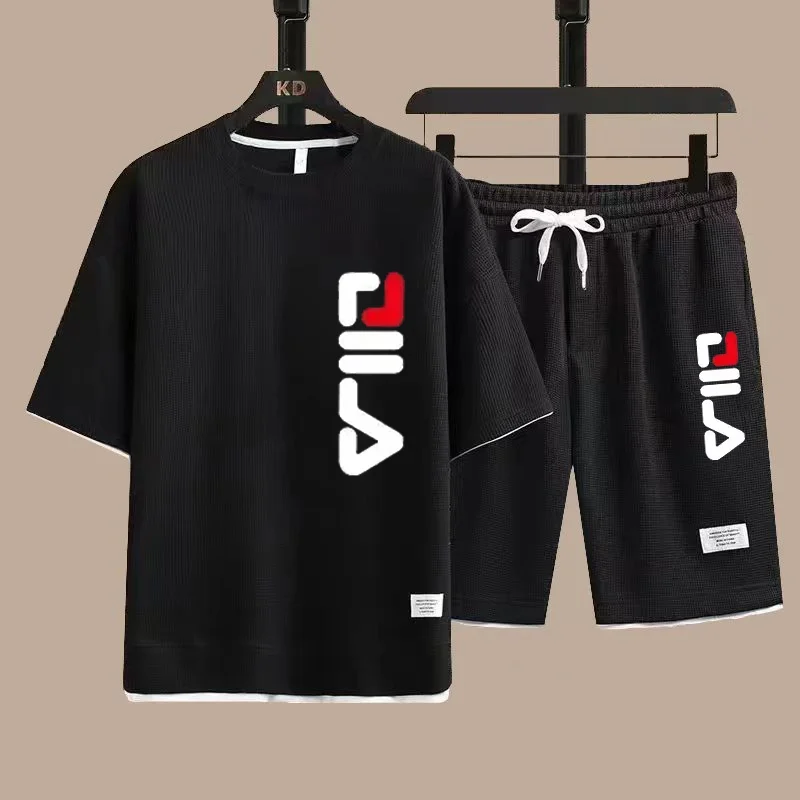 تي شيرت وسروال قصير الأكمام للرجال صيفي جديد يسمح بمرور الهواء لعام 2025 طقم مكون من قطعتين ، بدلة رجالية غير رسمية للشاطئ في الهواء الطلق