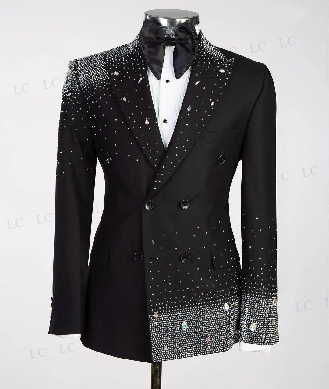 

Crystals Men Suits 2 Pieces Blazer Pants One Button Silver Beadings Diamonds Party TuxedoSlim Wedding Groom Plus Size Tailored