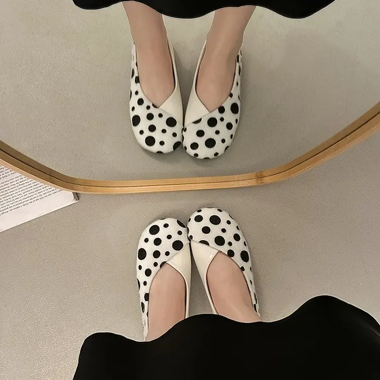 Frühlings-Neuheit: Damen-Flachschuhe mit Runder Spitze, Gepunktetem Wildleder, Bequeme Alltags-Loafer für Büro und Straße – Detail 7