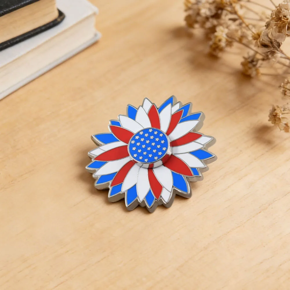 Amerikanische Flagge, Sonnenblumen-Brosche, rot-weiß-blauer Stern, Flaggen-Metallabzeichen, drehbare Blumen-Emaille-Pin, patriotische Dekorationen – Detail 5