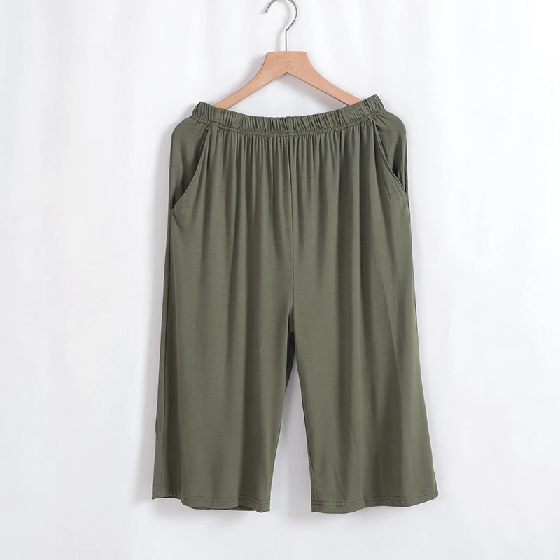 Army green cropped pants