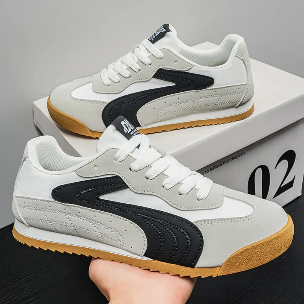 

Low-Top Retro German Training Shoes for Men, Color-Blocked Breathable Soft-Soled Casual Sneakers