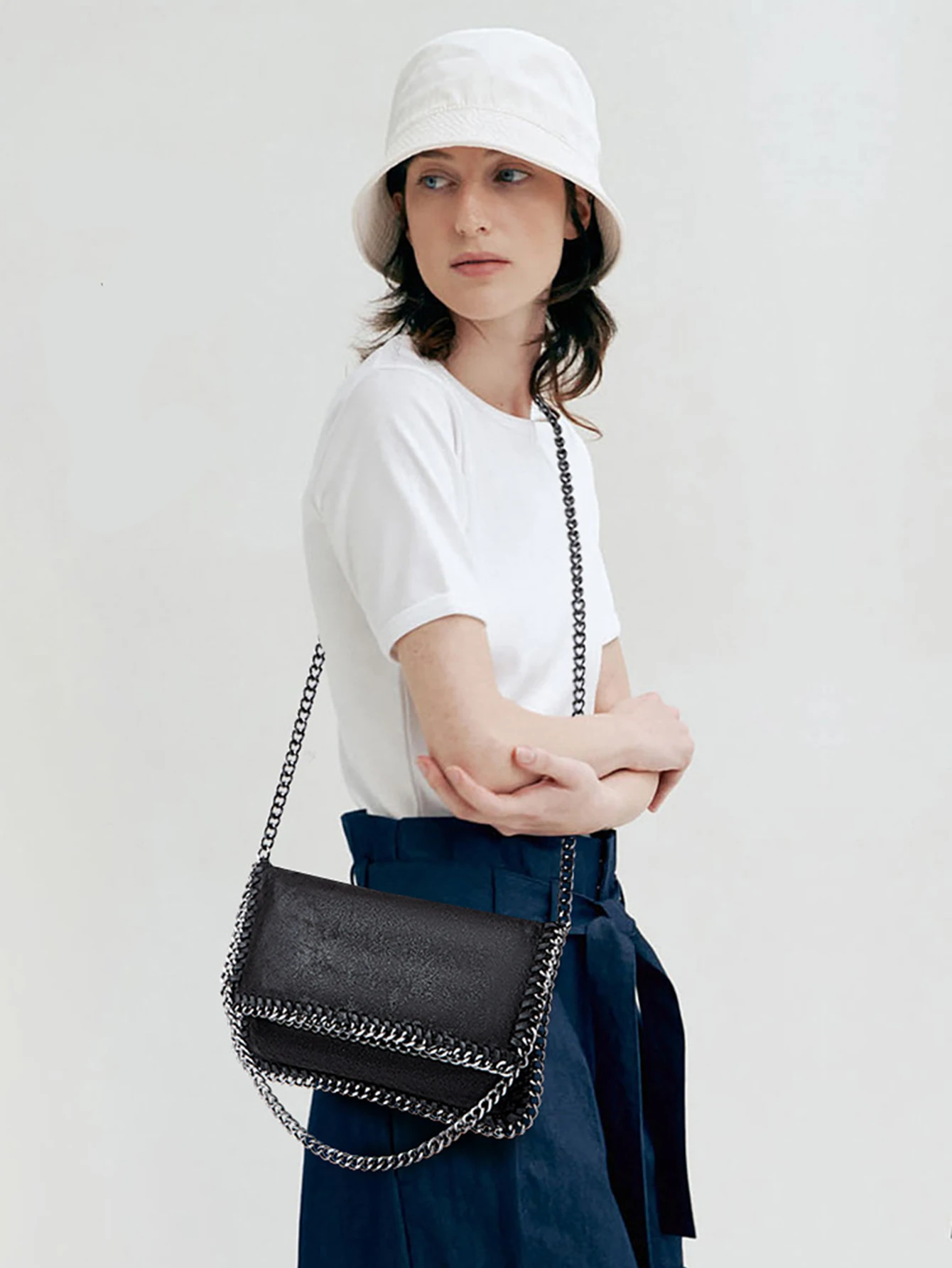 

Fashionable retro folding chain high-end single shoulder crossbody handbag design versatile trendy women's bag