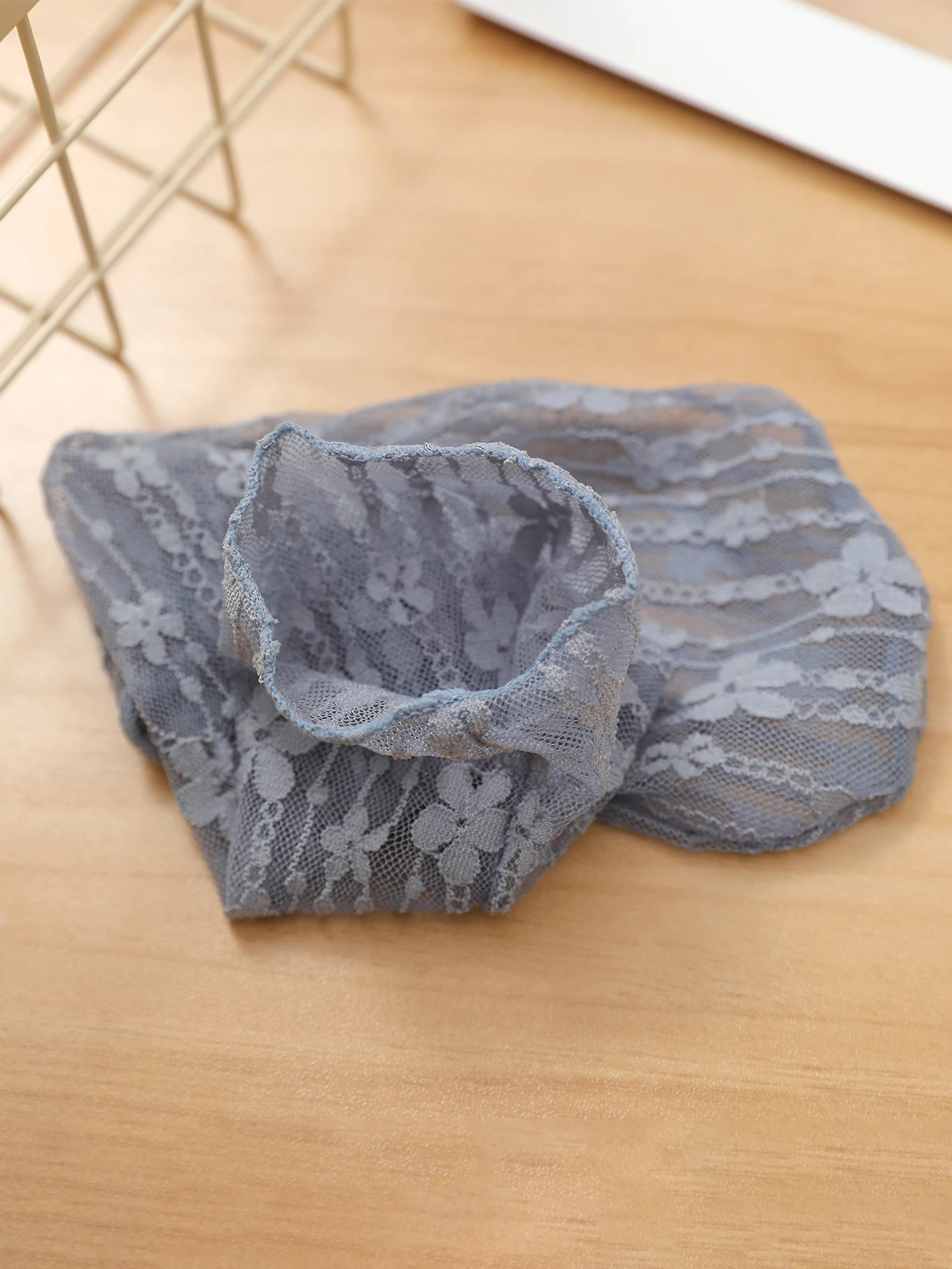 女性用ミドル丈チューブソックス、レースの甘い花柄JKロリータ、日本の透かし彫りロングソックス、薄手で通気性の良い高品質ルーズソックス