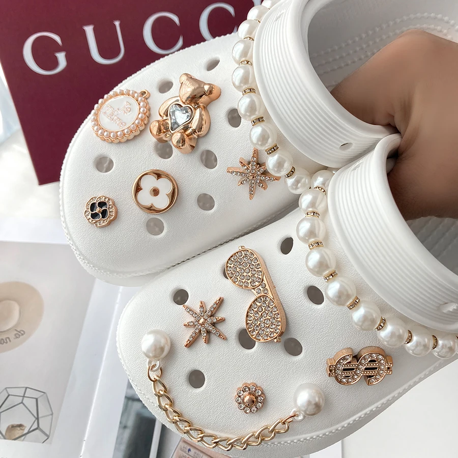 12pcs Sparkling ABS Pearl Chain Dollar Bear Charms Detachable Shoe Decorations Suitable For Crocs Clogs Beach Bag Girl Gift Idea