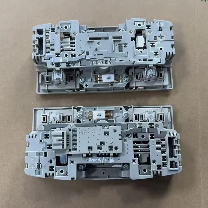 Sunroof Switch Button For Mazda 3 2010-2013 Gray Interior Overhead Console Reading Light Map Ceiling Lamp BBM6-69-970