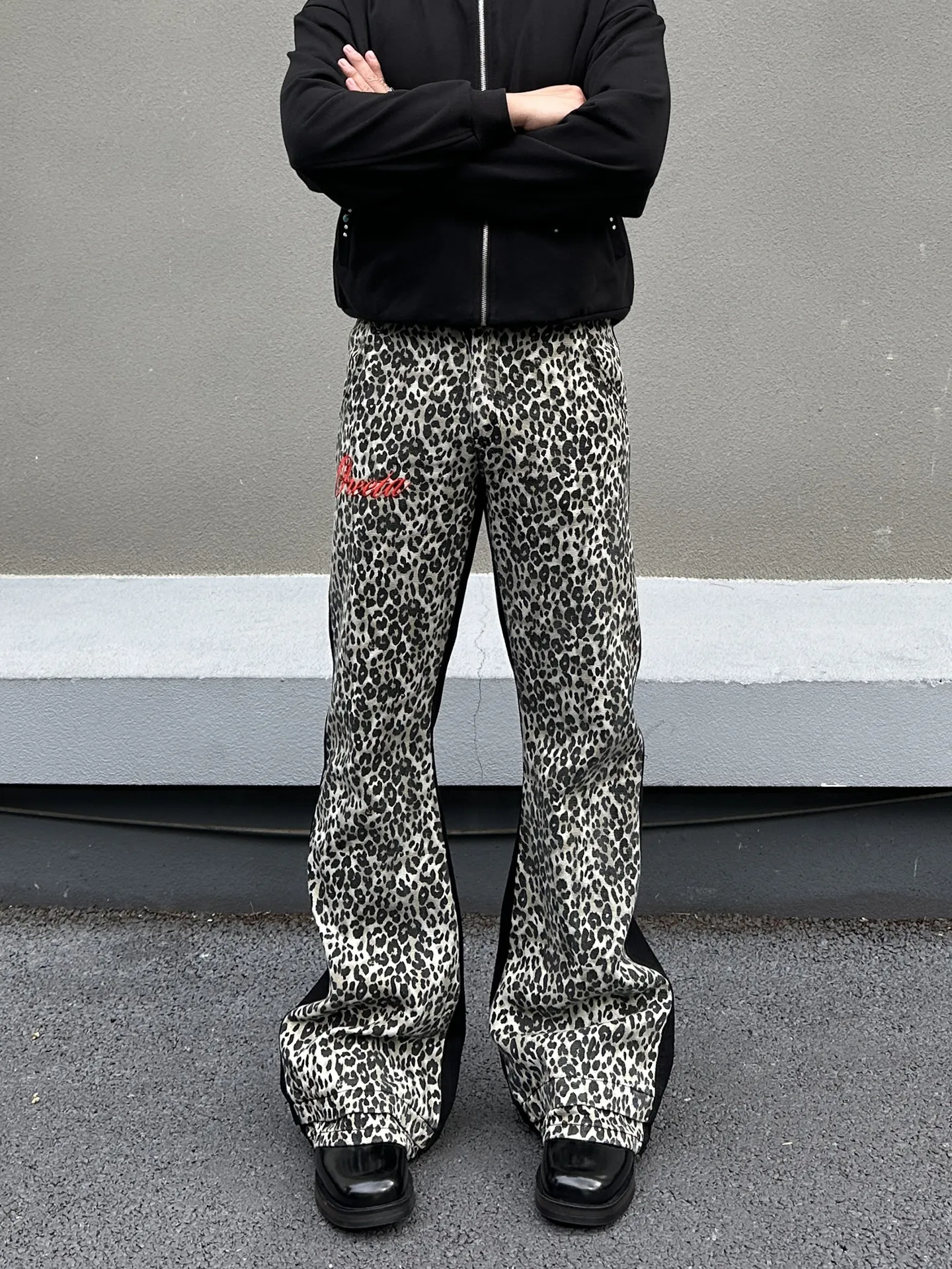 

Retro American Embroidered Double Stitched Leopard Print Flared Denim Jeans Visual Heightening Slimming Long Trousers Unisex