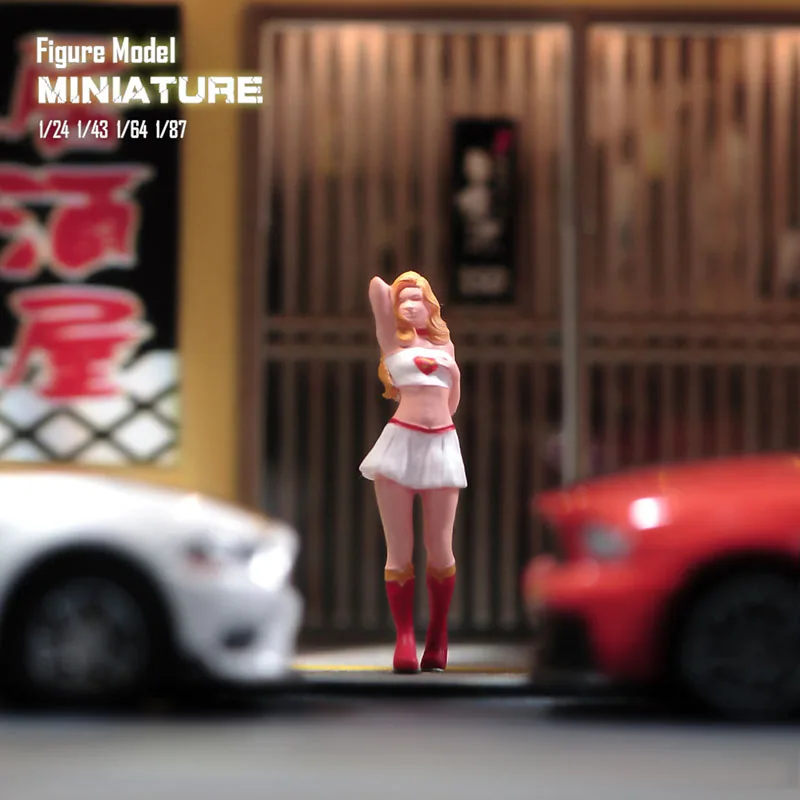 Miniature 1/87 1/64 1/43 1/24 1/18 Short Tops Skirts Girl Figure Street Scene Sand Table Photography Model for Car Vehicle