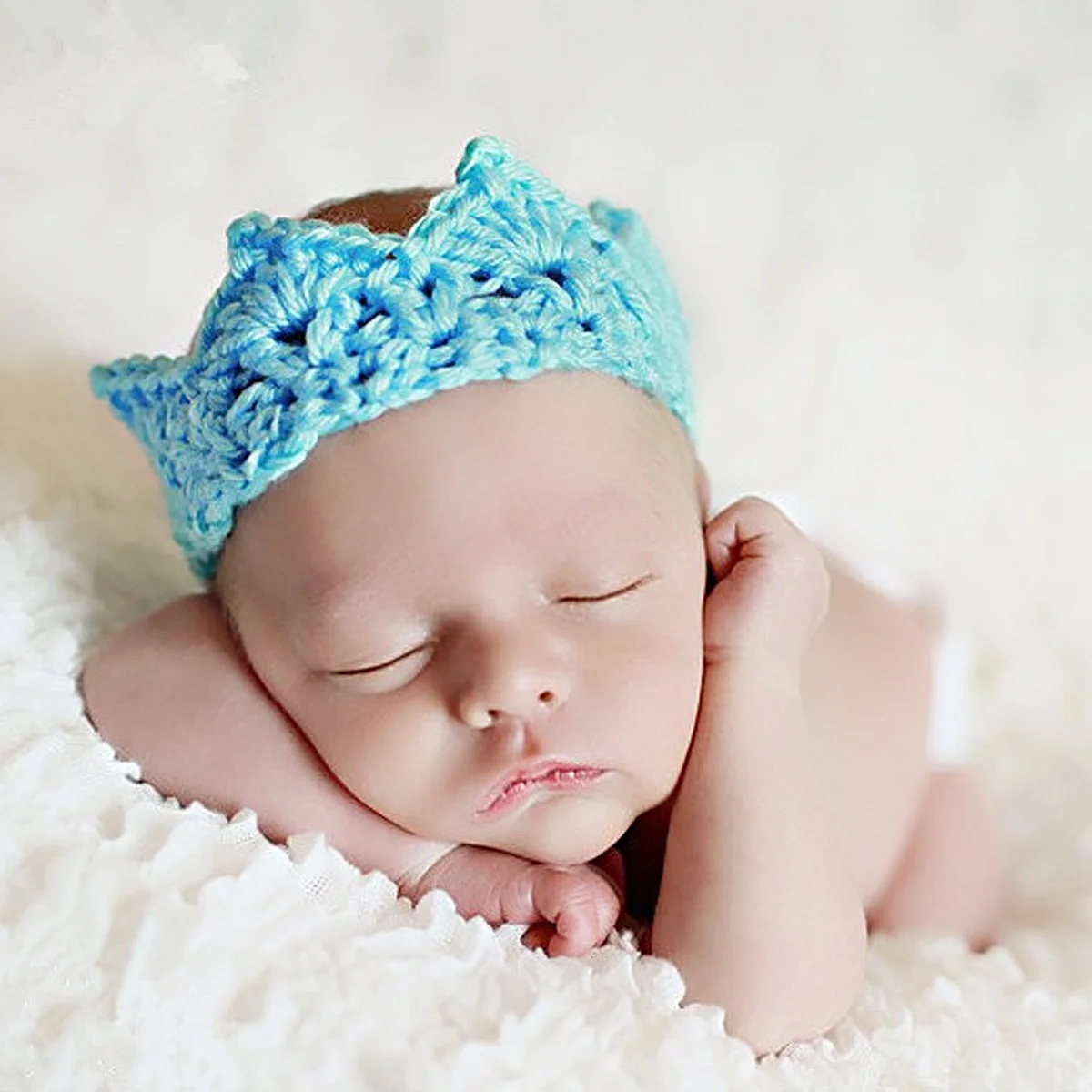 

Crochet Crown Hat Sky-Blue Handmade Elastic Breathable Knit Photography Prop for 0-6 Months