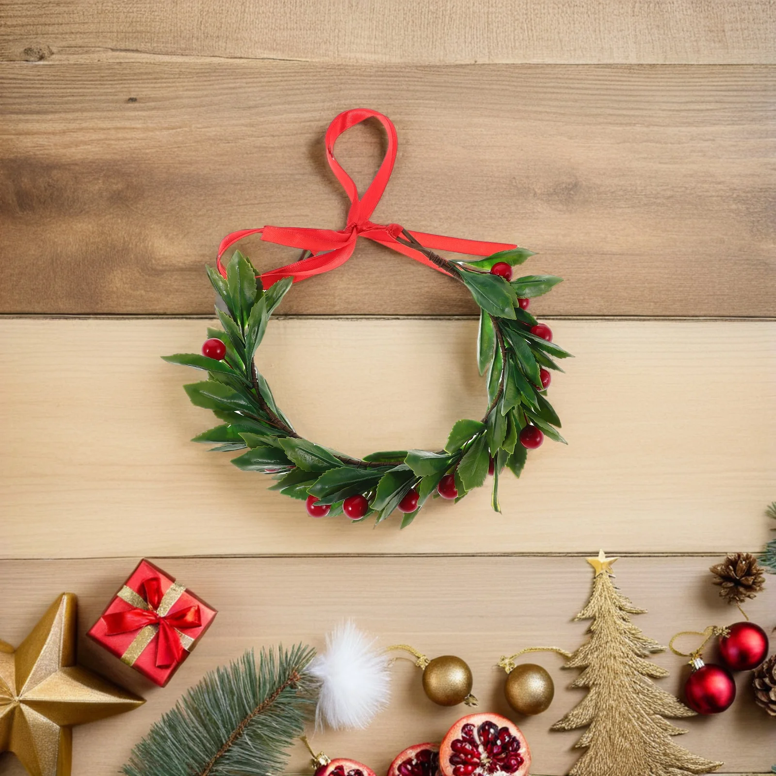 Corona de imitación con bayas, decoración navideña hecha a mano para puerta, colgante de pared para vacaciones, accesorio para tocado de novia y dama de honor