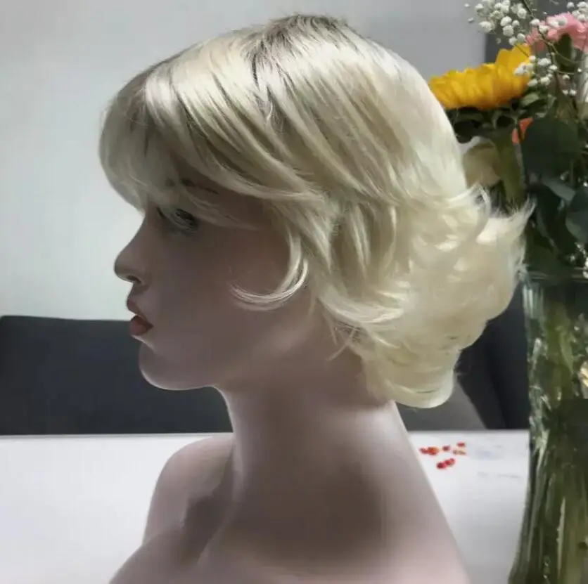 Lady Short Hair Wig Heat Resistant Blonde Mixed Full Wigs + Free wig cap