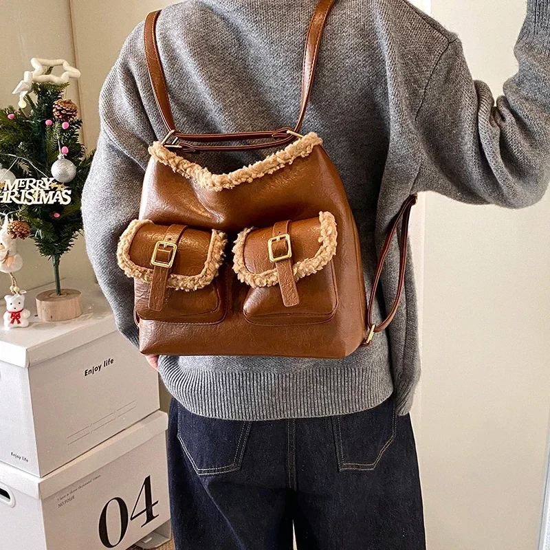 

Retro Plush Large Capacity Bag for Women 2025 Autumn/Winter New Shoulder Bag Korean Texture Commuter Shoulder Bucket Bag Пакет