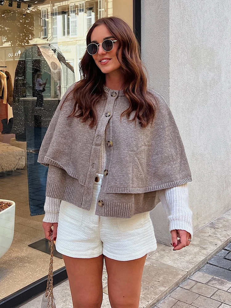 

HH Women's 2025 Autumn Cape Design Crew Neck Short Sleeve Knitted Coat Female High Street Casual Single Breasted 7-Color Sweater