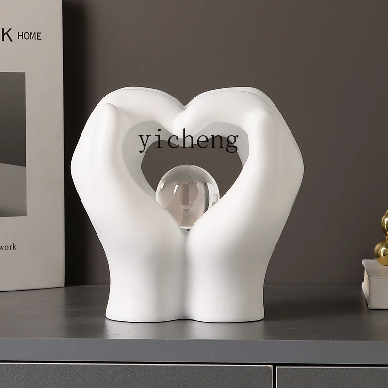 

ZYA Bixin ornament heart-shaped finger statue resin handicraft glass ball home decoration new product