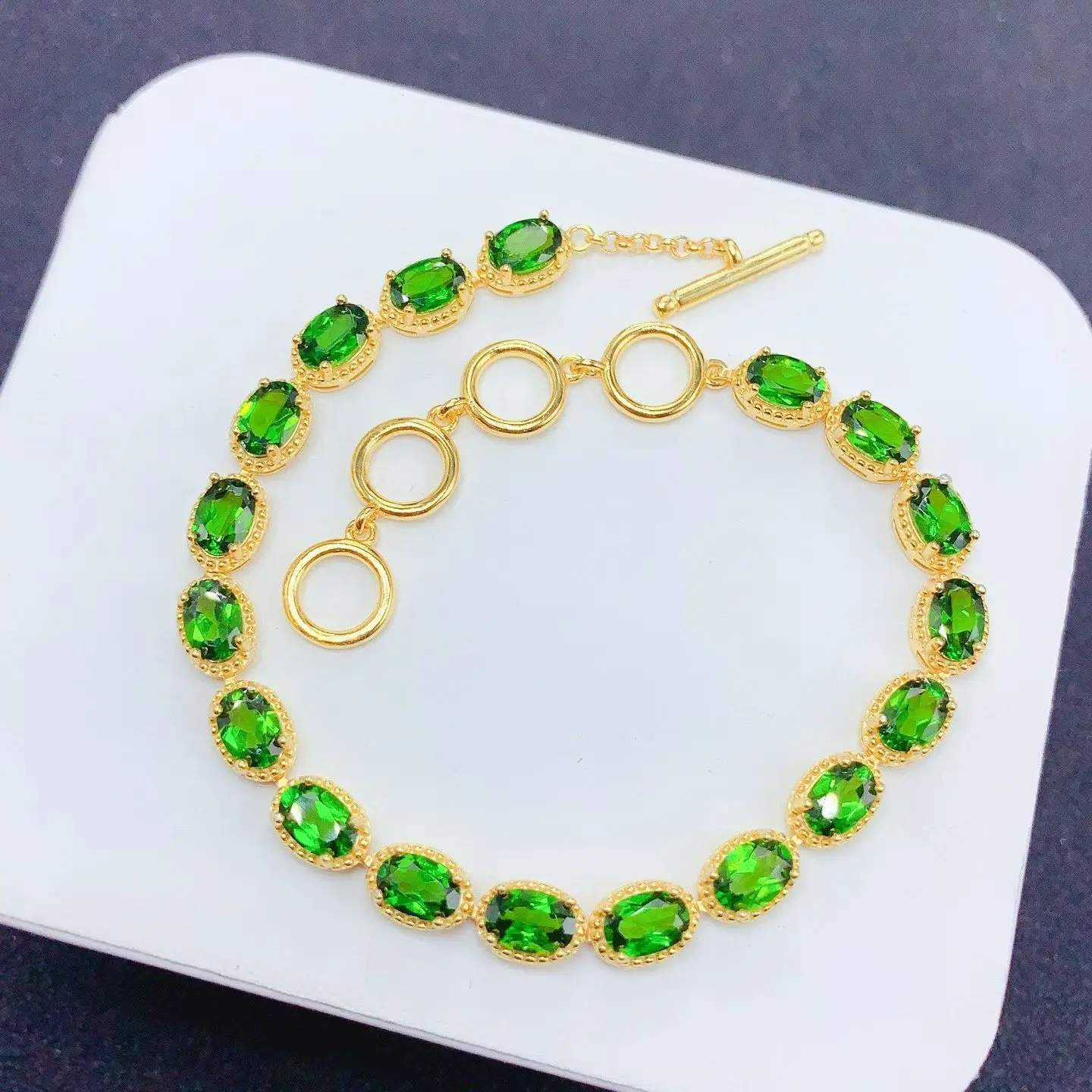 

Браслет из натурального диопсида общим весом 9 карат с сертификатом, 6мм*4мм, класс VVS, хромированный диопсид, серебряный браслет с покрытием из 18-каратного золота