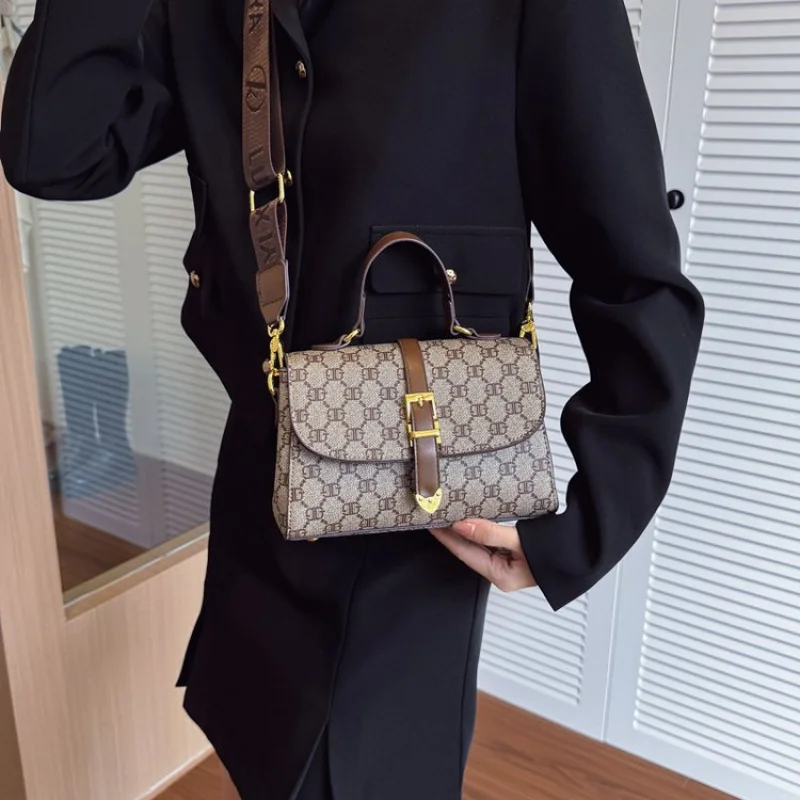 

Stylish Laptop Tote Bag For Working Women Professional Leather Commuter Bag Elegant